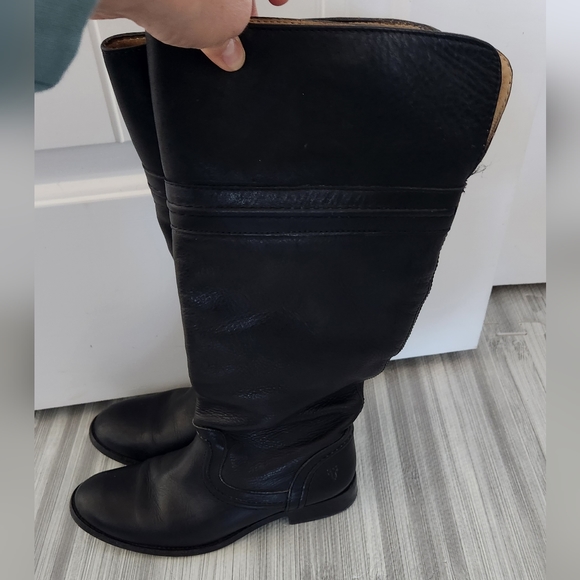 Frye pull on boots - Picture 2 of 6